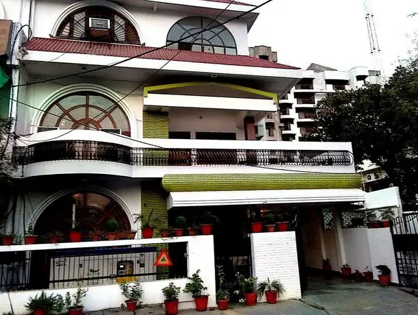 OYO 1806 Hotel Platinum House