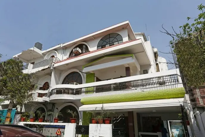 OYO 1806 Hotel Platinum House 