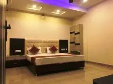 OYO 3025 Hotel Amaze 