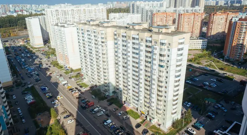 Yellow Rooms on Pavshinsky Boulevard 