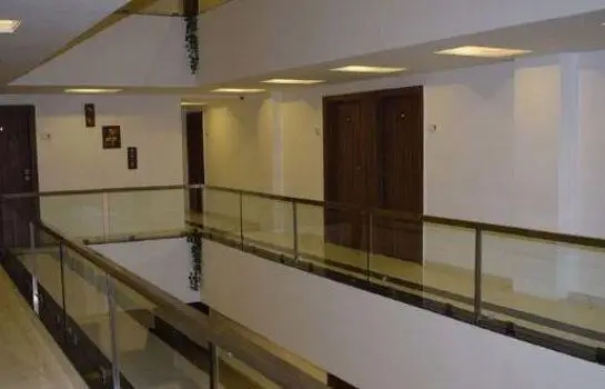 Hotel Vraj Inn 