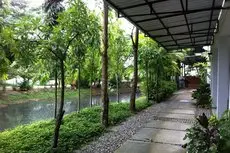 Chaofa West On The Pond 