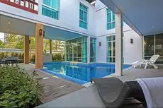 Jomtien Waree 8 - 6 Bedroom Pool Villa 