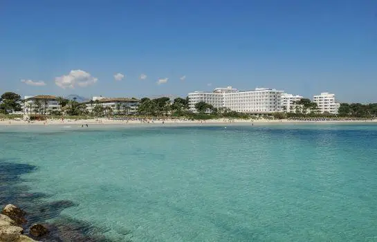 Playa Esperanza Suites 