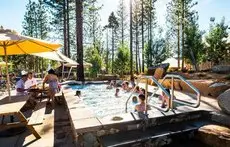 Rush Creek Lodge at Yosemite 