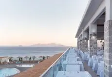 Grand Blue Beach Hotel 