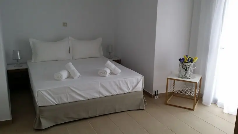 Niovi Boutique Apartments 