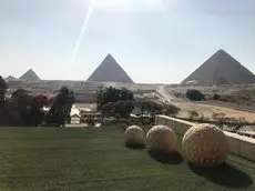 Great Pyramid Inn 