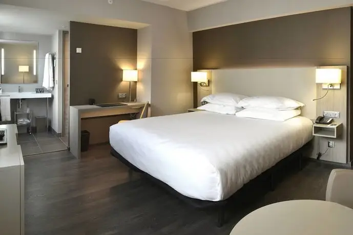 AC Hotel by Marriott Marseille Prado Velodrome 