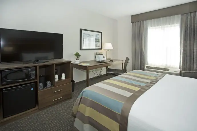 Wingate by Wyndham Calgary Airport 