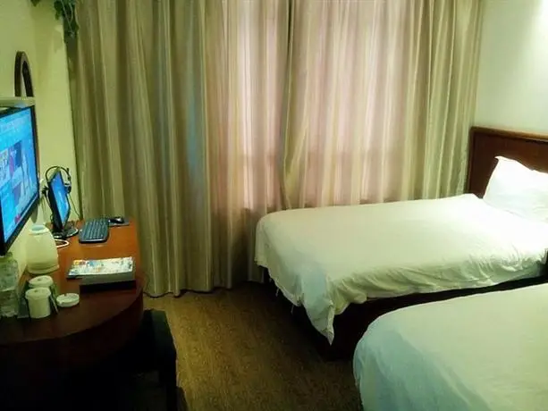 GreenTree Inn Jiangsu Yancheng Economic Development Zone Management Committee Express Hotel