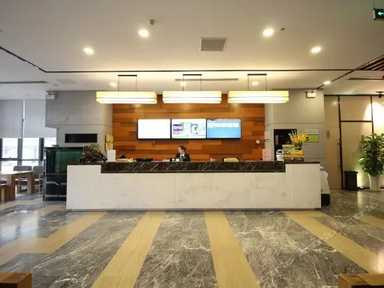 GreenTree Eastern JiangSu Yancheng Administration Center Hotel