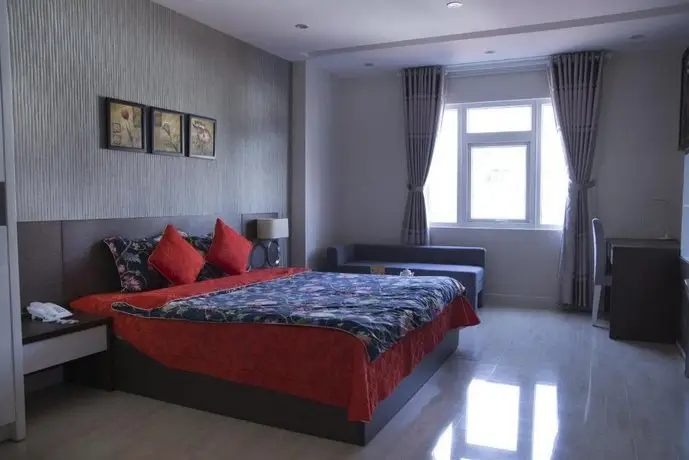 Sunny Serviced Apartment 