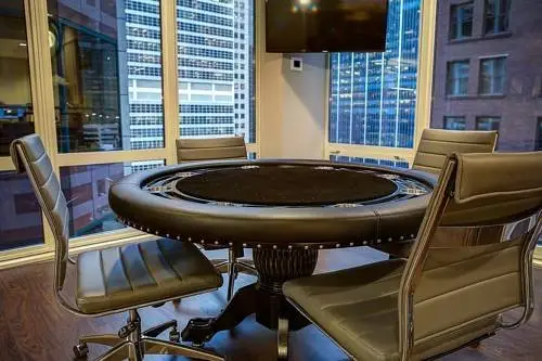 Global Luxury Suites at the Chicago Loop