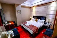 Golden Tulip Essential Lagos Airport Hotel 