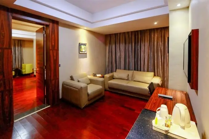 Golden Tulip Essential Lagos Airport Hotel 