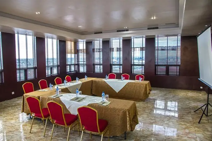 Golden Tulip Essential Lagos Airport Hotel 