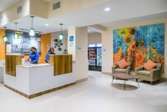 Holiday Inn Express & Suites Nassau