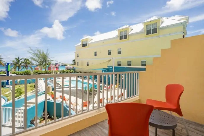 Holiday Inn Express & Suites Nassau 