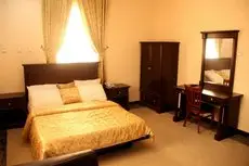 Residency Hotel Twin House 