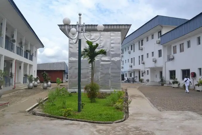 Hotel La Falaise Bonanjo 