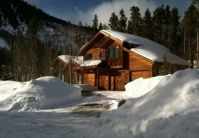 Frisco Cedar Cabin