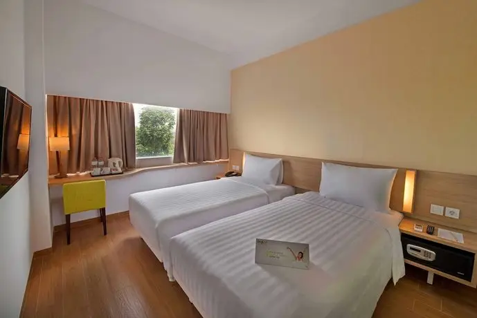 Whiz Prime Hotel Pajajaran Bogor 