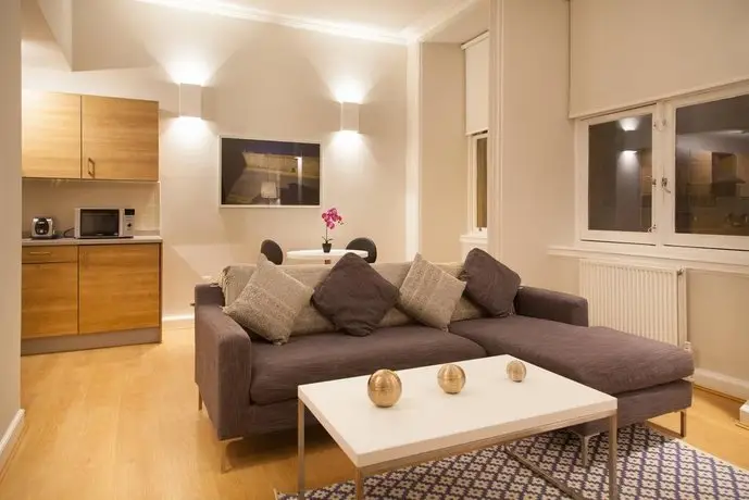 PREMIER SUITES PLUS Glasgow George Square 