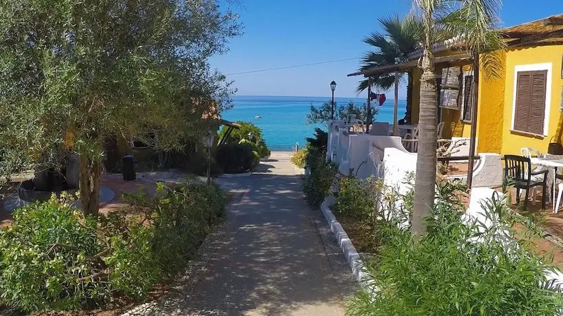 Baia Paraelios Resort 