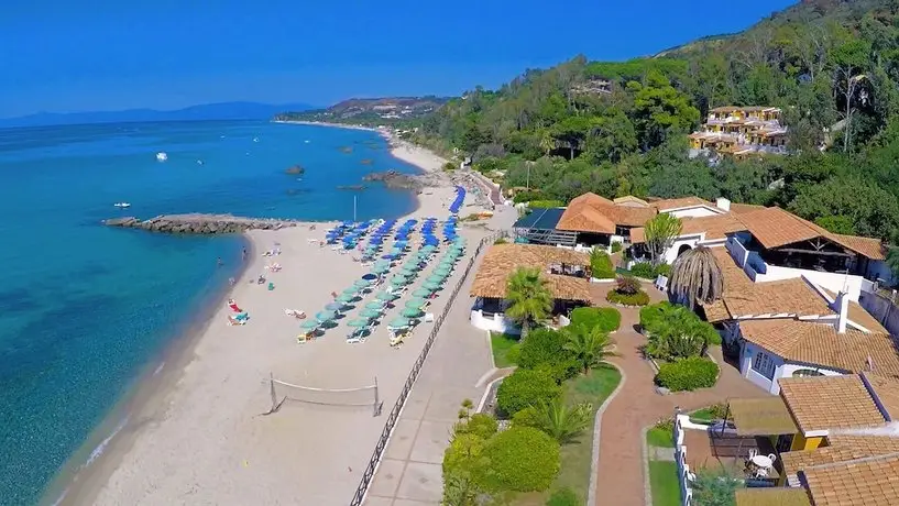 Baia Paraelios Resort 