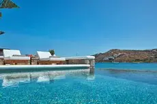 Mykonos Waves Beach House & Suites 