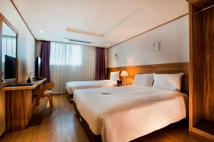 Hotel Rest Seogwipo 