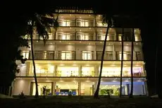 Sayura Beach Hotel 