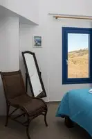 Santorini Traditional Suites 