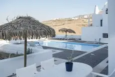 Santorini Traditional Suites 