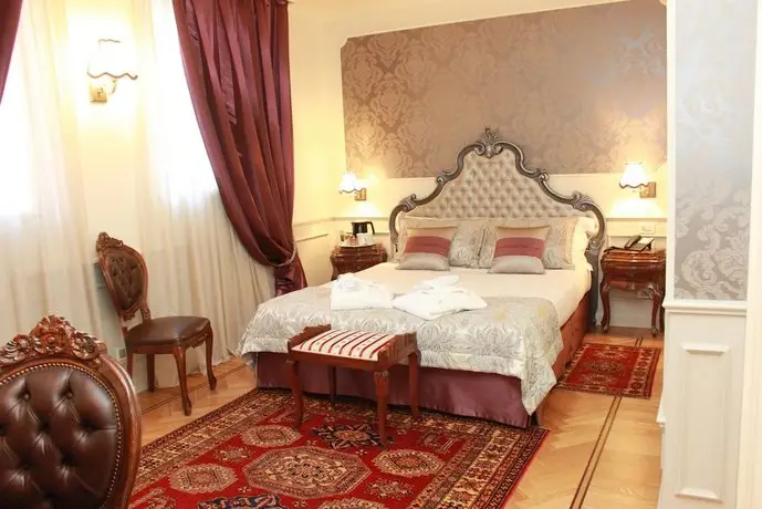 Altana Relais Boutique Guesthouse 