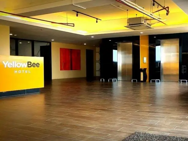 Yellow Bee Hotel Tangerang