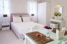 Milos Bay Suites 