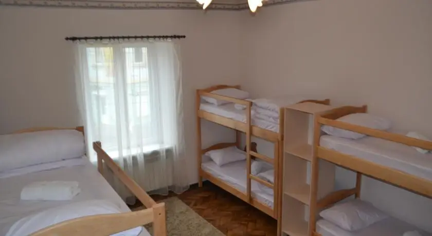 Pelican Hostel Chernivtsi 