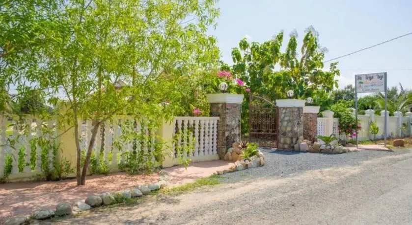 Pink Sands Villa