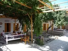 Hovli Poyon Hotel 