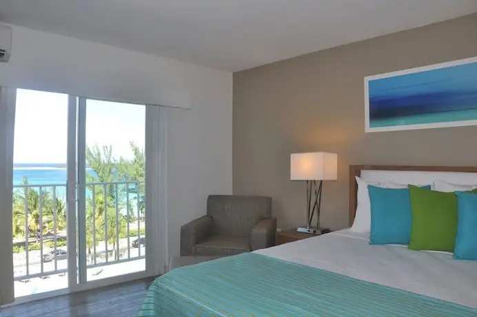 Courtyard by Marriott Nassau Downtown/Junkanoo Beach 