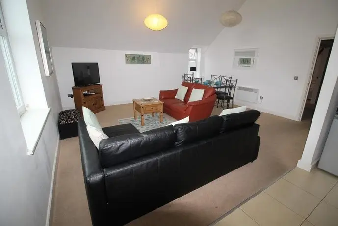 Cardiff Holiday Homes Ashgrove Court Penthouses