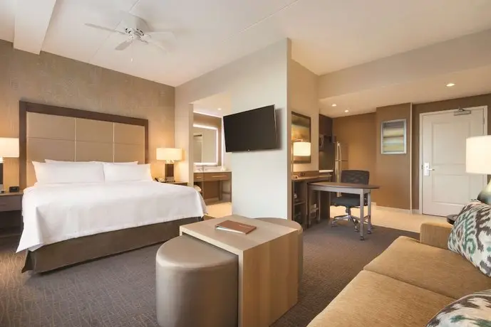 Homewood Suites by Hilton Calgary Downtown 