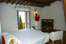 Abbazia San Valentino La Farm House 