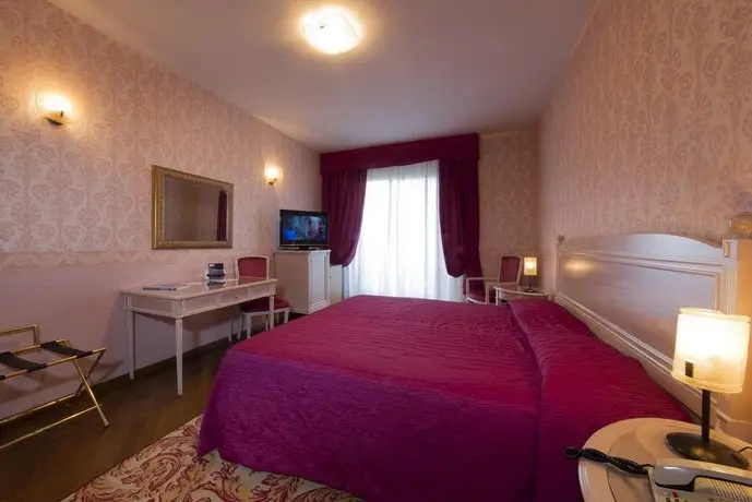 Hotel Catullo Sirmione 