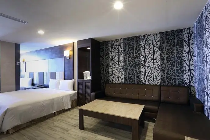 Maple Hotel Tainan City 