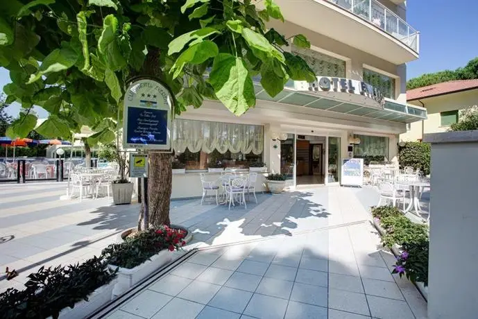 Hotel Everest Cervia 