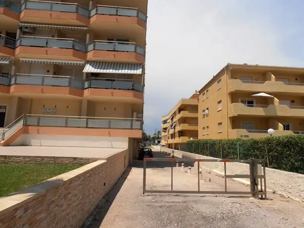 Apartamentos Surfing 3000