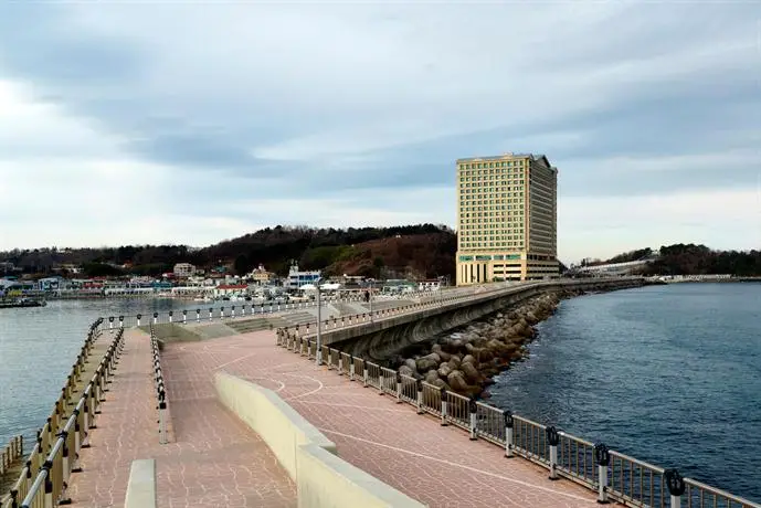 Ramada Sokcho Hotel